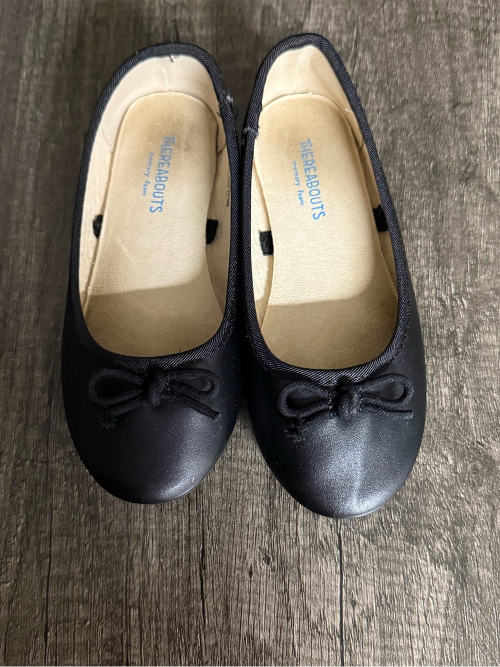Thereabouts Girls’ Black Ballet Flats with Bow
